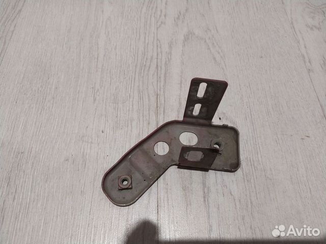 Кронштейн крепление Опора радиатора renault megane 3 Прав