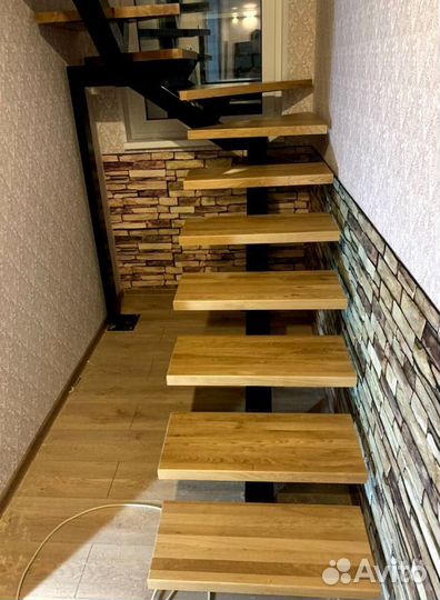 Перила деревянные для лестниц