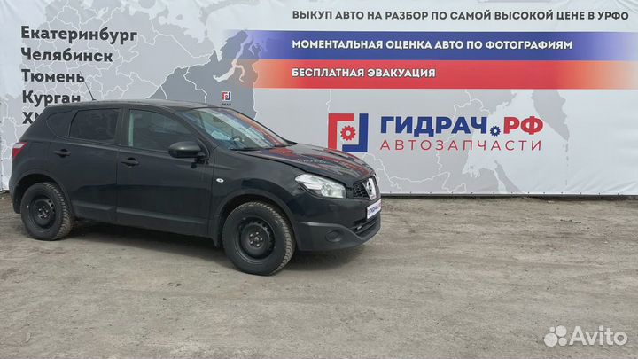 Дверь багажника со стеклом Nissan Qashqai (J10) K0