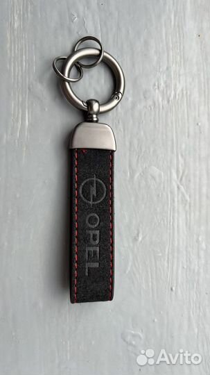 Брелок на ключи Opel
