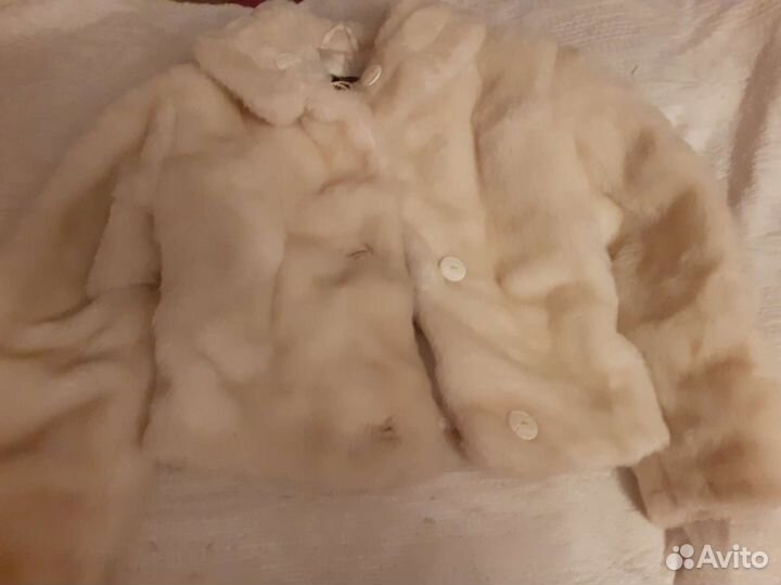 Куртки, полушубки светлые облегченки