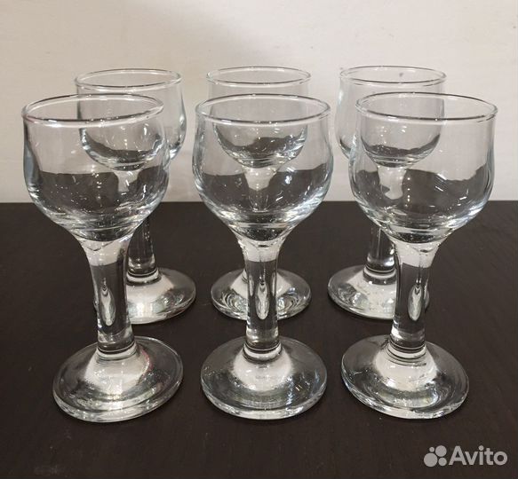 Рюмки, бокалы, стаканы