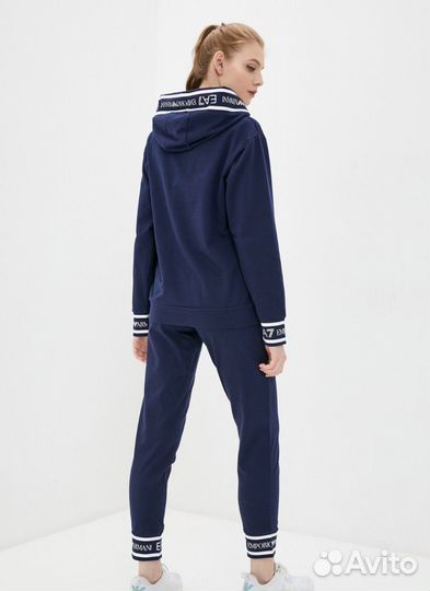 EA7 женский спортивный костюм