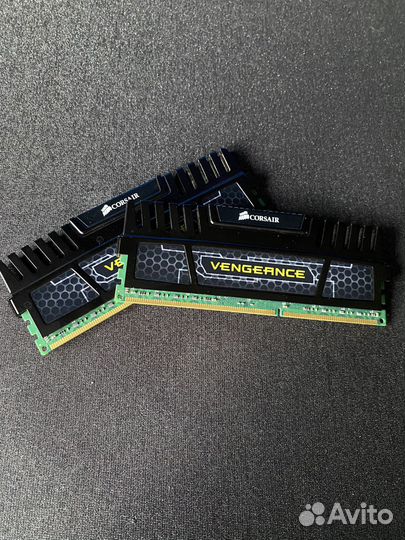 Оперативная память Corsair 8gb (2x4GB) ddr 3