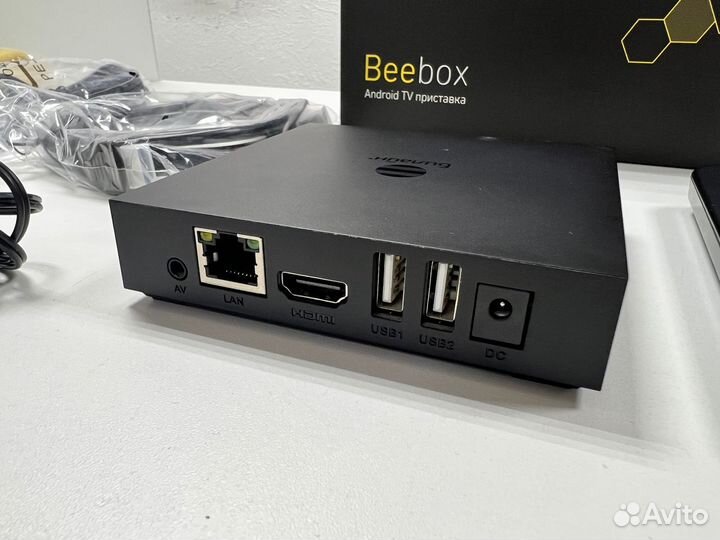 Тв-приставка Билайн Beebox Android TV