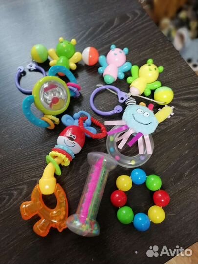Грызунки, погремушки, игрушки