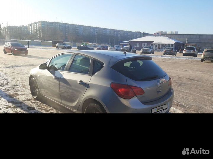 Opel Astra 1.4 AT, 2011, 135 000 км