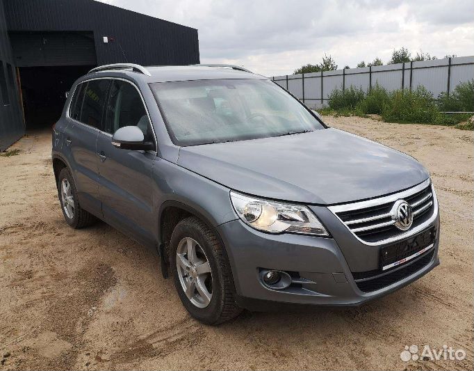 Volkswagen Tiguan 5N 2008 г по запчастям