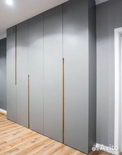 Шкаф современный