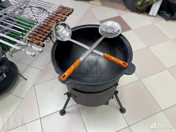 Казан чугунный с печкой