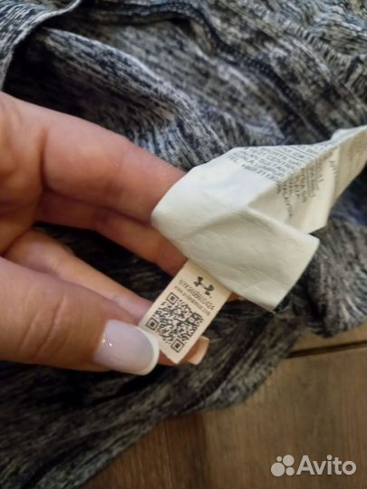 Лонгслив under armour размер xs