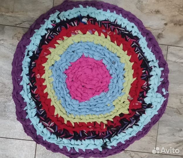 Коврик круглый ручной работы