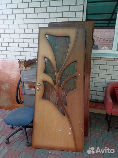 Дверь деревянная