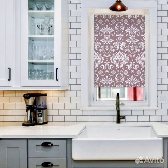 Жалюзи и рулонные шторы на окна