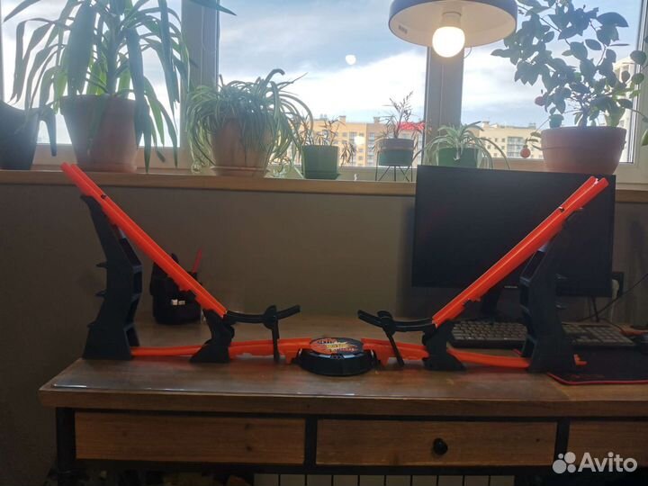 Гоночный трек hot wheels