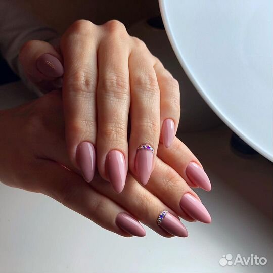 Наращивание ногтей на дому