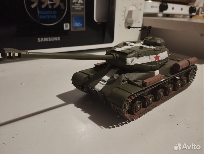 Модель танка 1/35 ис-2