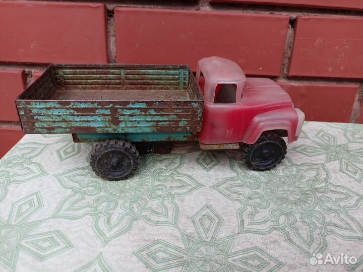 Ретро автомобиль СССР