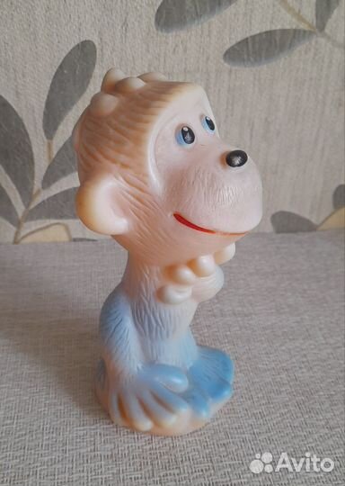 Петух и обезьянка