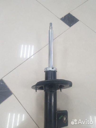 Амортизатор передний правый Hyundai Sonata 6 YF