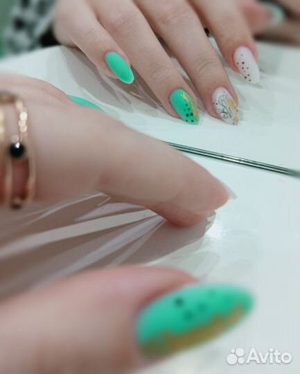 Маникюр на дому