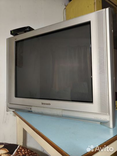 Телевизор panasonic