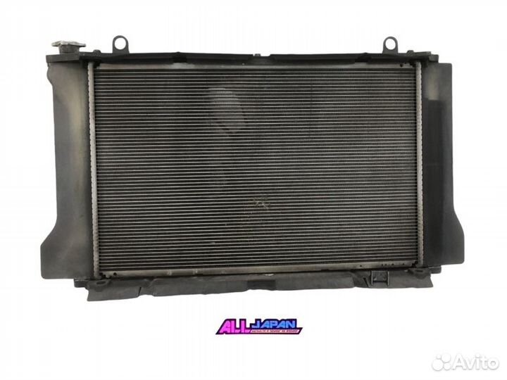 Радиатор охлаждения двигателя Toyota Corolla