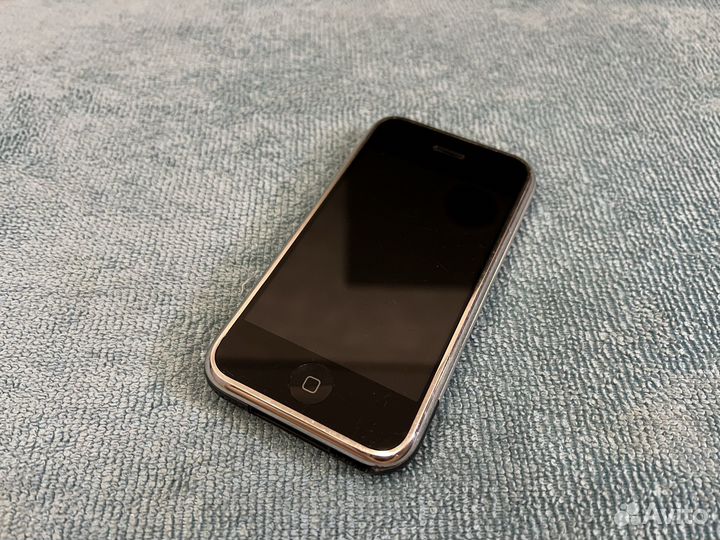 iPhone, 8 ГБ
