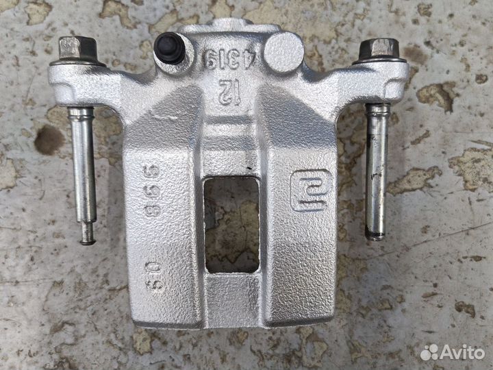 Задний суппорт nissan