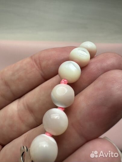 Браслет розовая нить перламутр Tous