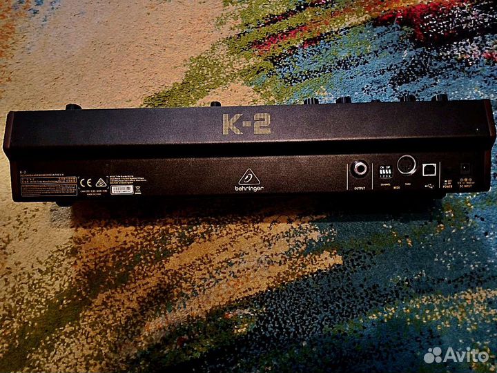 Синтезатор Behringer k-2