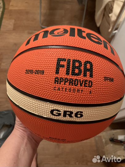 Баскетбольный мяч