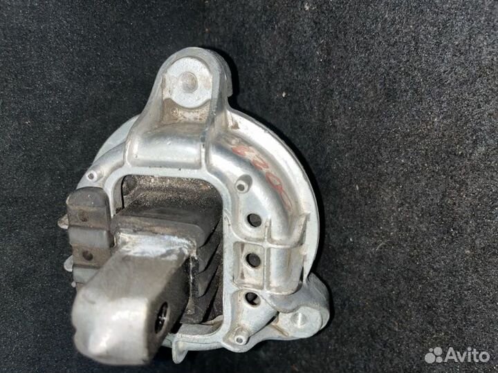 Подушка двигателя передняя левая Bmw 5-Series F10