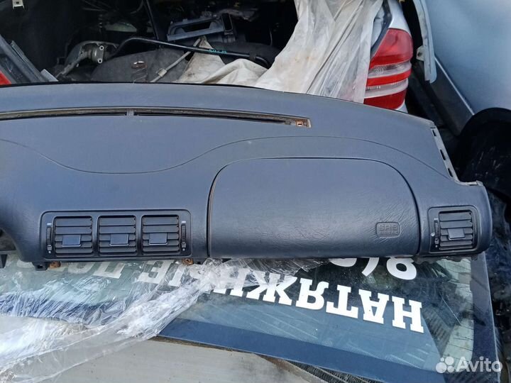 Панель передняя салона (торпедо) Mercedes ML W163