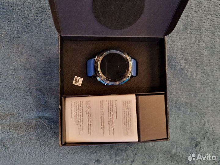 Смарт часы samsung gear sport