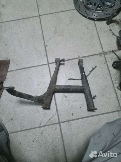 Kawasaki zzr 400 подножка центральная