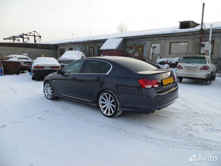 Lexus GS 300 Artisan Spirits