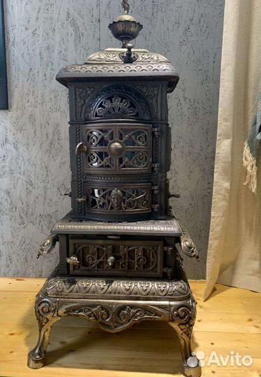 Антикварная чугунная печь