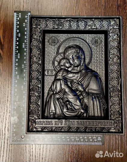 Икона из натурального мореного дуба