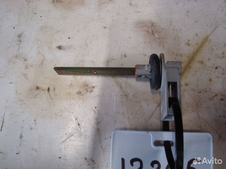 Датчик температуры в корпусе печки W251 M272 A1638