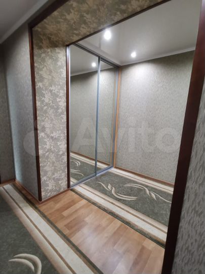 2-к. квартира, 67 м², 4/10 эт.