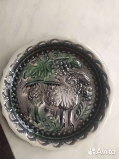 Настенные декоративные тарелки