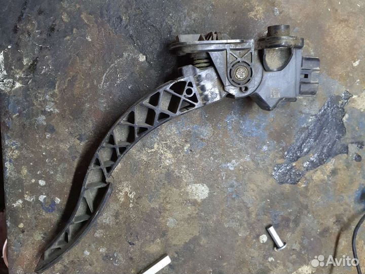 Педаль газа Mitsubishi Lancer X ASX