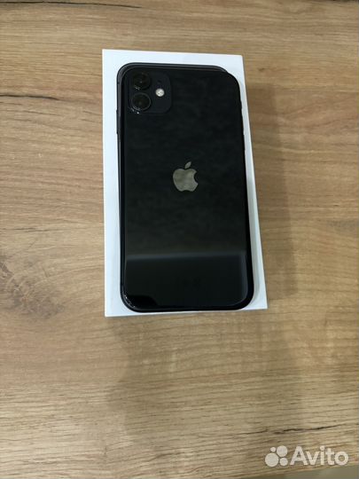 iPhone 11, 64 ГБ