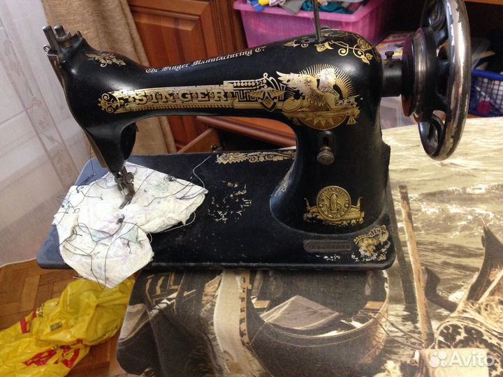 Швейная машина Singer