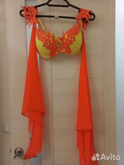 Платье, костюм для восточных танцев