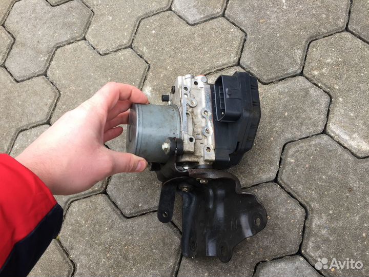 Блок абс Тойота раф 4