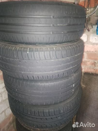 Continental CS 21 215/65 R16