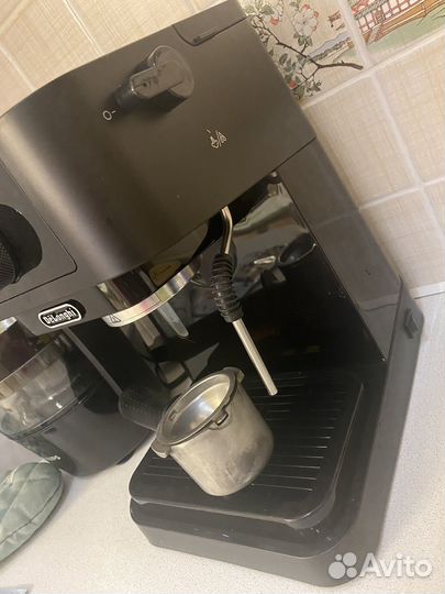 Автоматическая кофемашина DeLonghi