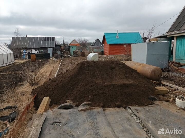 Чернозем в мешках и валом